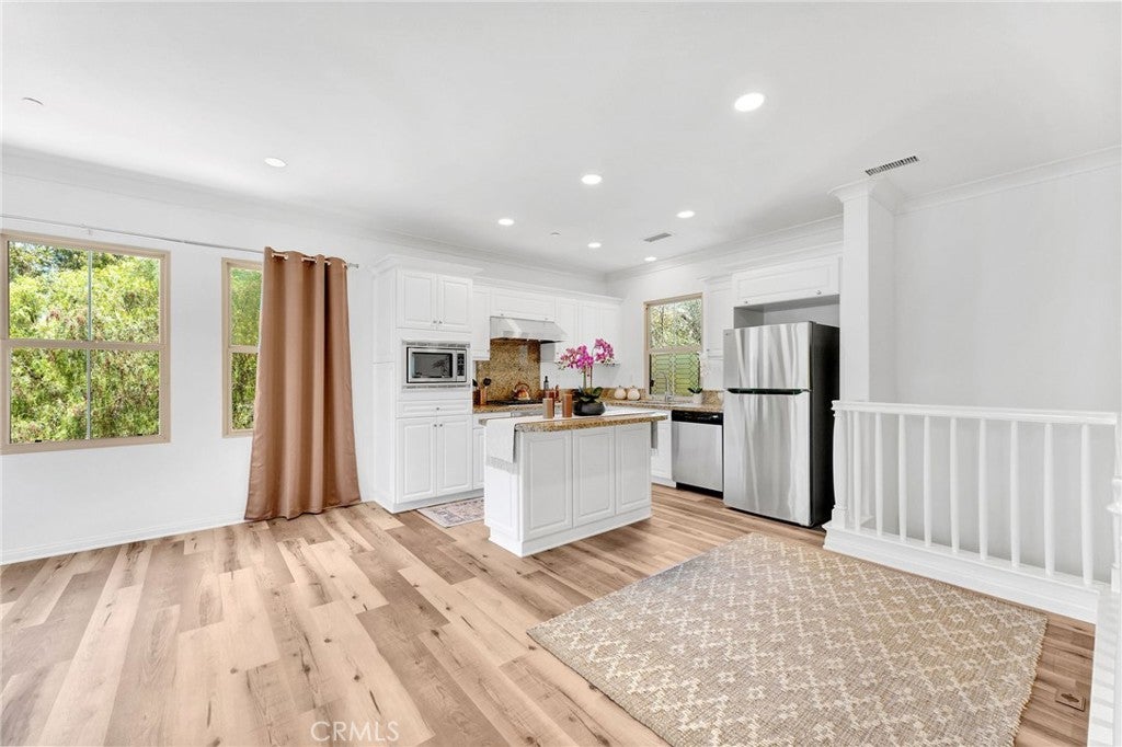 56 Talisman 9, Irvine CA 92620 - Photo 7