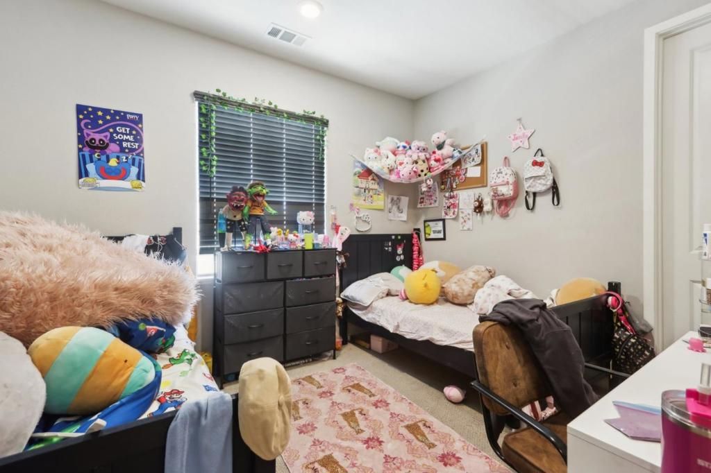 listing image 130728011688704841362