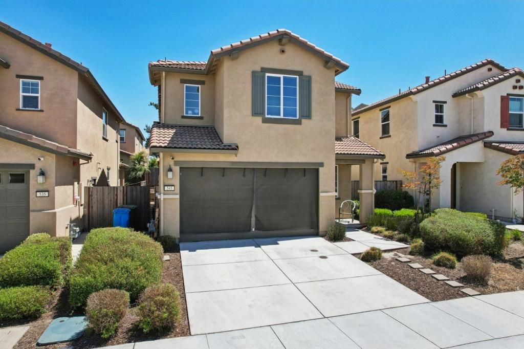 listing image 130729034513510221452