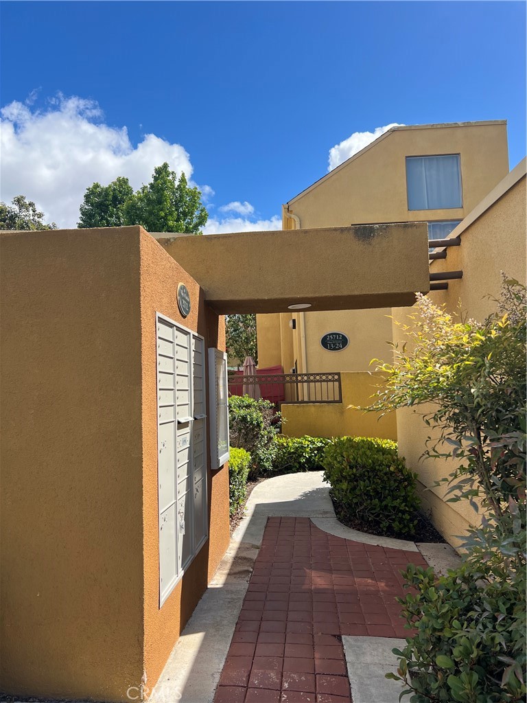 25712 Le Parc 19