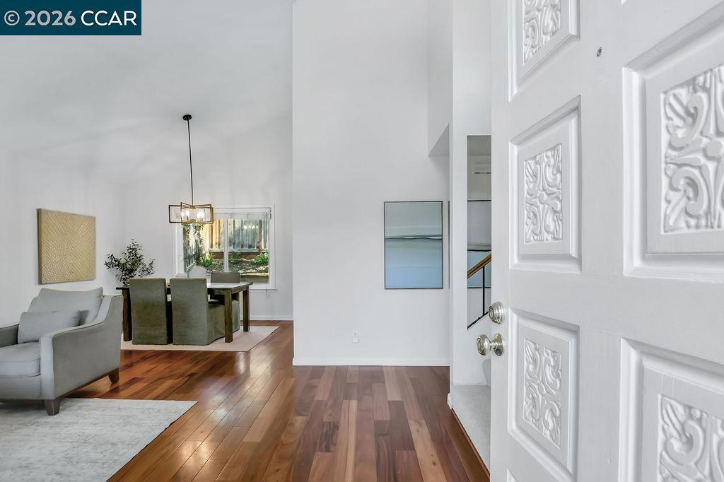 2143 Range Place