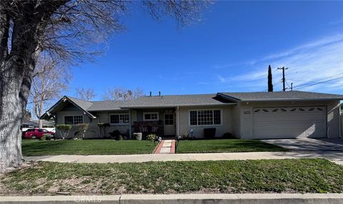 6656 Cleomoore West Hills CA 91307