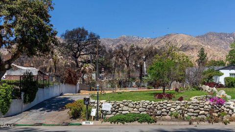 995 E Mount Curve Avenue Altadena CA 91001