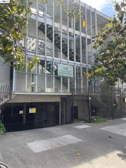 Photo of 1428 MADISON ST #104 St, Oakland, CA 94612 (MLS # 41133000)