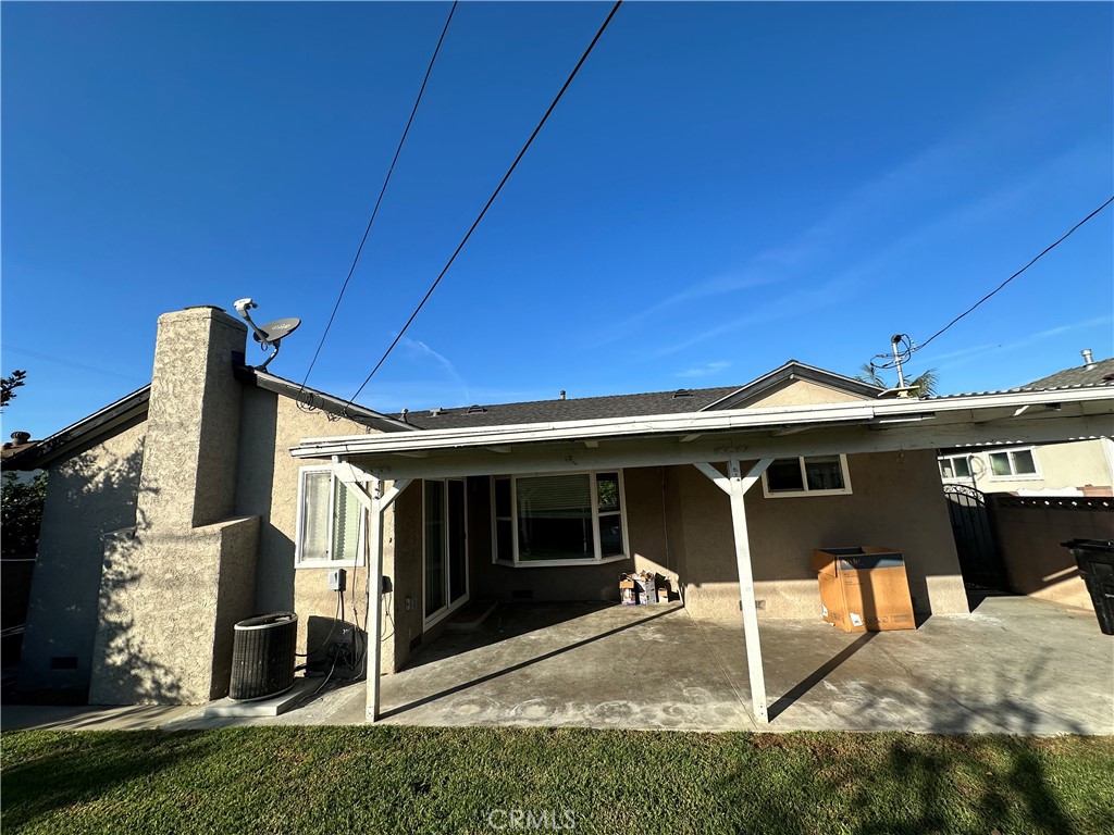 Fullerton Crest (FUCR) - Residential Lease