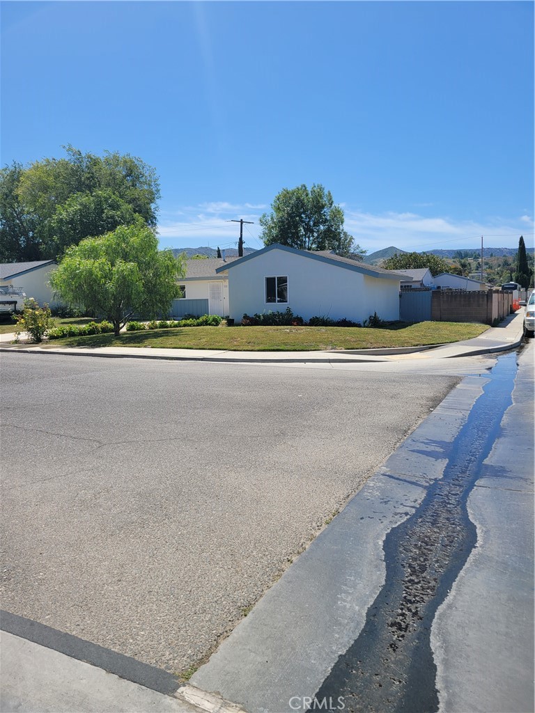 1528 Bodie