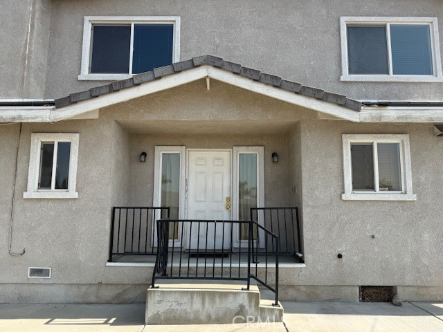 6953 Sierra Avenue