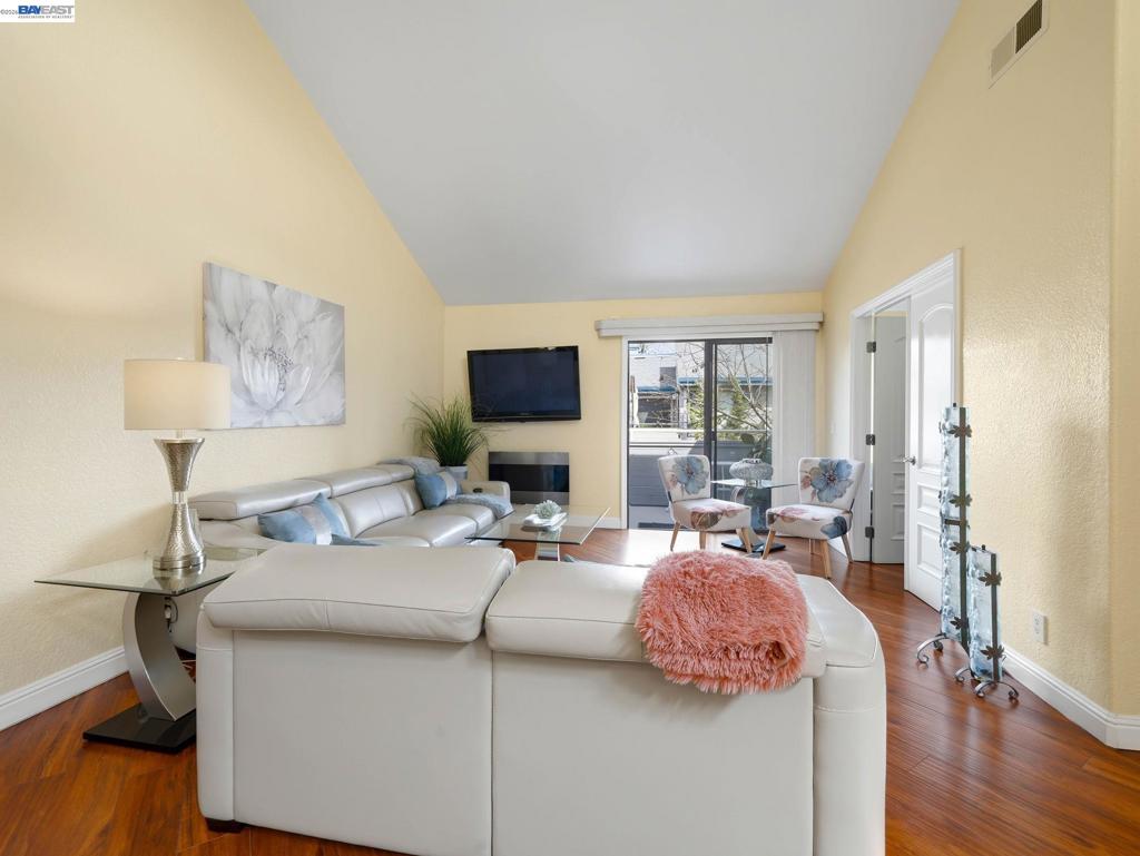 6332 Buena Vista Dr B