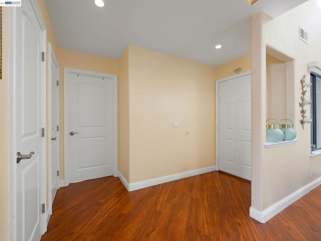 6332 Buena Vista Dr B