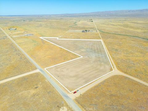 Photo of 0 Soda Lake Road, California Valley, CA 93453 (MLS # NS25126966) Photo of 0 Soda Lake Road, California Valley, CA 93453 (MLS # NS25126966)