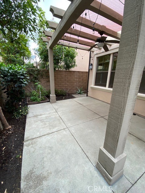 Vista Scena (OHVIS) - Residential Lease