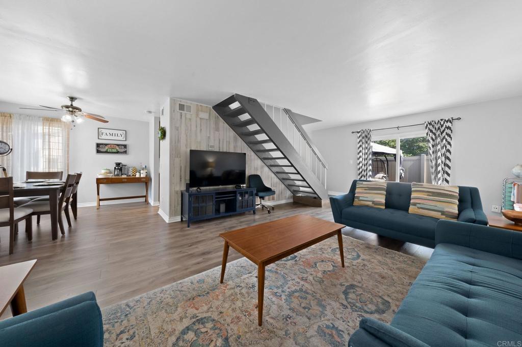7045 Wattle Dr
