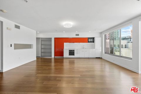 Photo of 901 S Flower Street #703, Los Angeles, CA 90015 (MLS # 26665709)