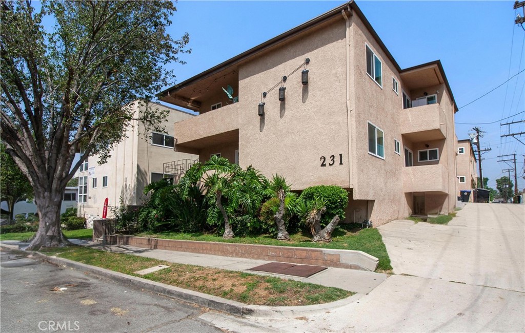 231 Justin Avenue