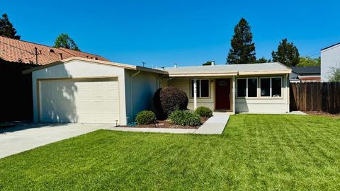Photo of 1772 San Luis Avenue, Mountain View, CA 94043 (MLS # ML82042041)
