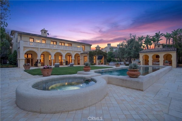 98 CANYON CRK, IRVINE, CA 92603 - Image ba3d02685cf7fa8d4cf3b4c59b5d46dc/4197294563