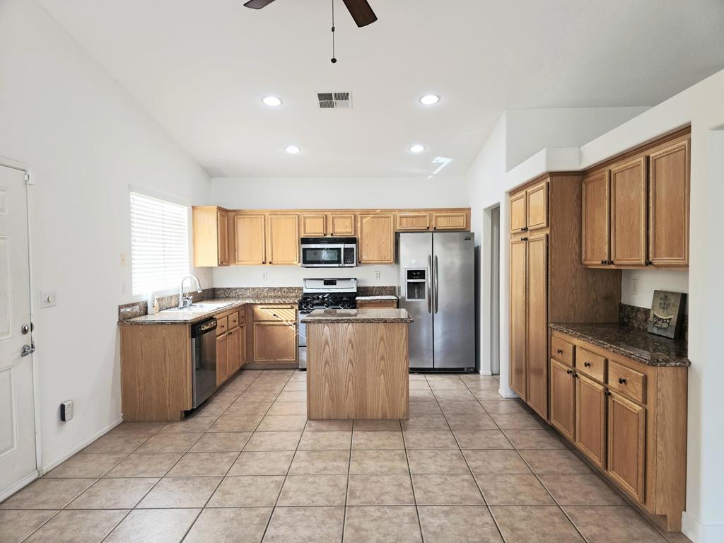 Desert Pride - Residential Lease