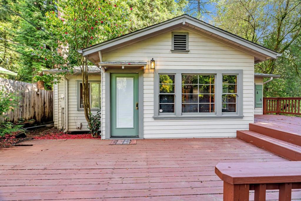 Escape into your very own private river side retreat! This cozy home offers many unique characteristics, some include skylights, knotty pine ceilings, quartz kitchen countertops, large picture windows, French doors and multi-level decks. The floorplan flows nicely, and rooms are of generous size. Surrounded by the Redwood forest and river access is pure tranquility. Located in the River Right community just minutes from Boulder Creeks shopping, restaurants and public transportation.