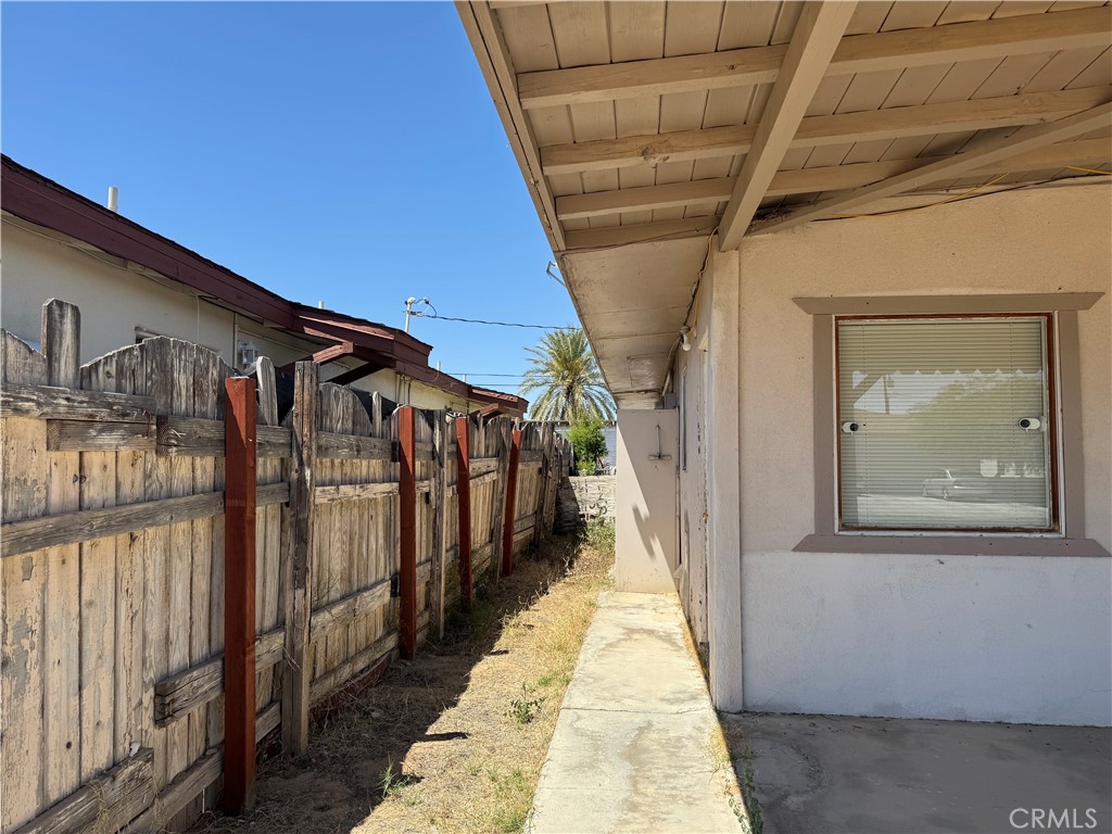 6450 Athol