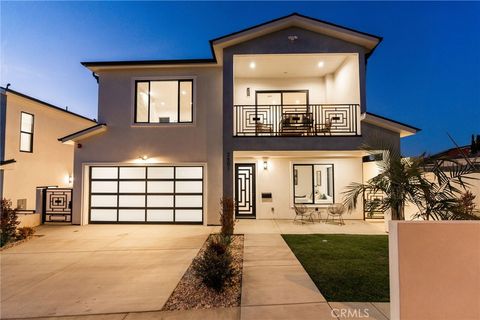 Photo of 2501 Curtis Ave, Redondo Beach, CA 90278 (MLS # SB26087219)