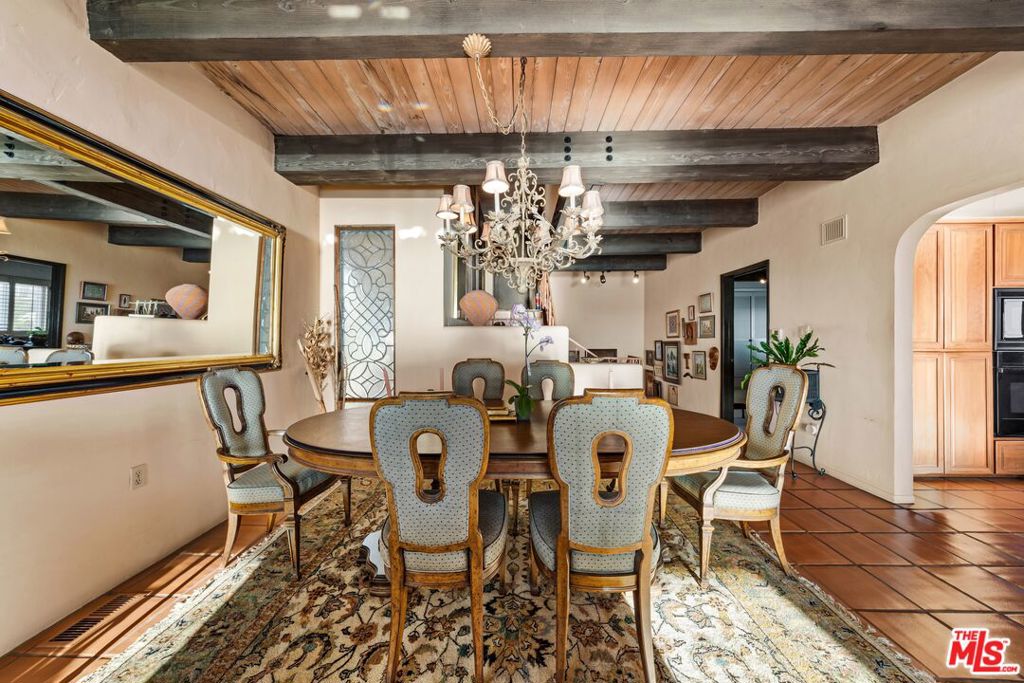 7011 Vista Del Mar Lane