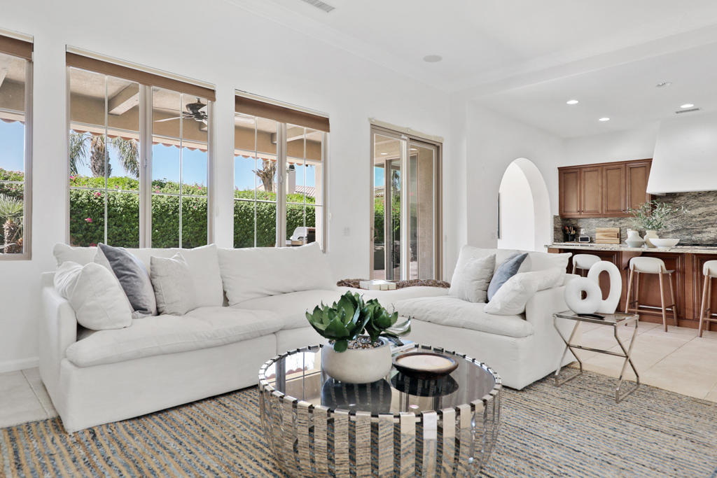 Carmela - Residential