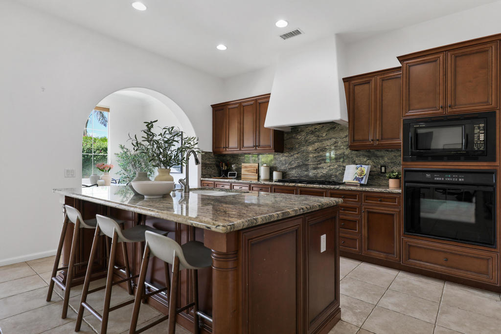 Carmela - Residential
