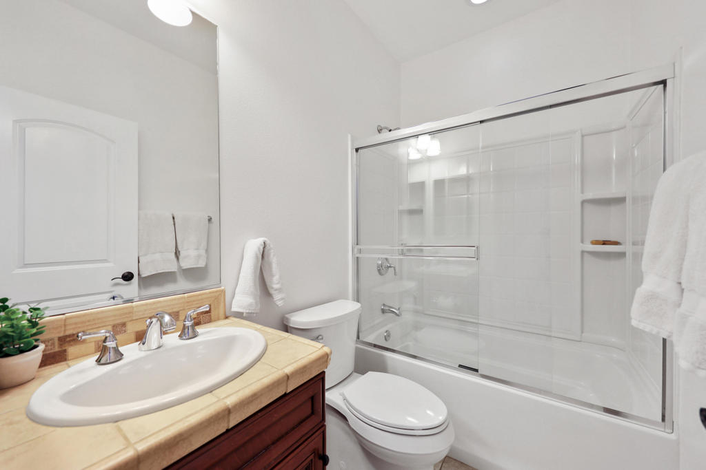 Carmela - Residential