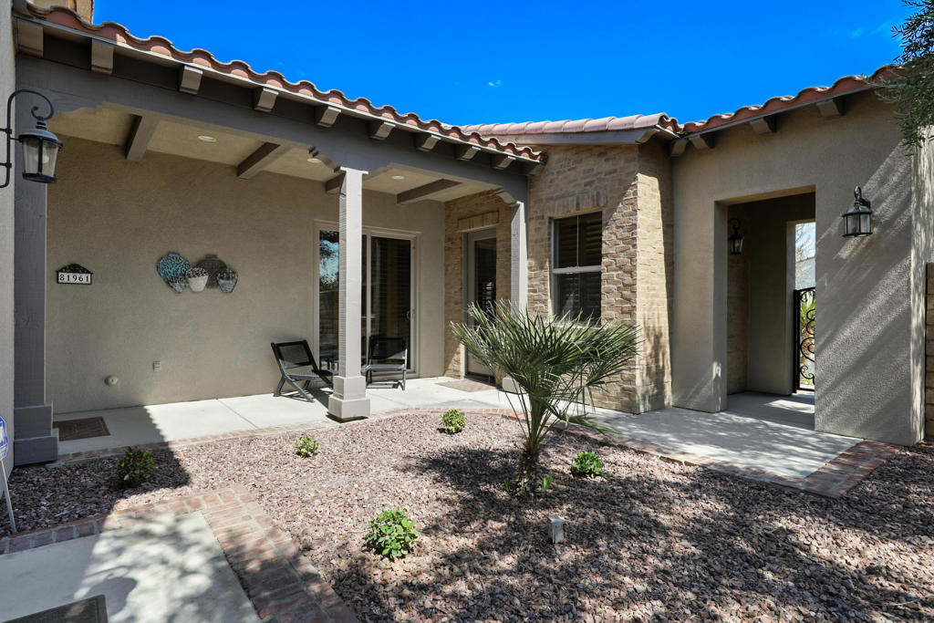 Carmela - Residential