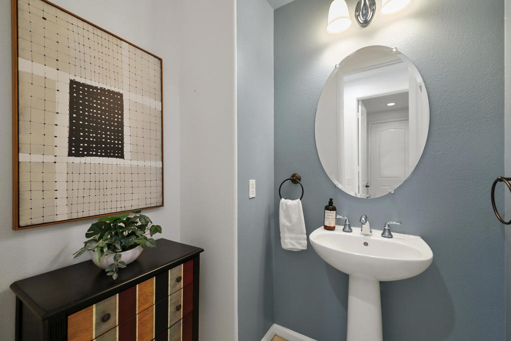 Carmela - Residential