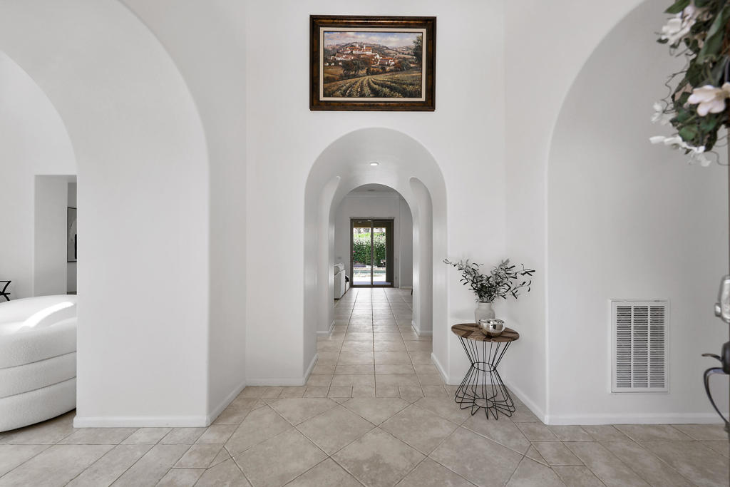 Carmela - Residential