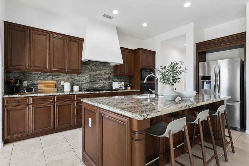 Carmela - Residential