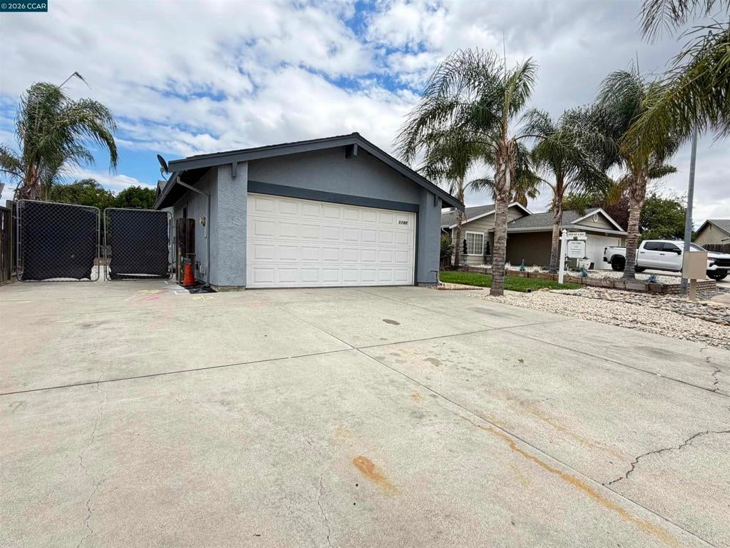 5260 Robert Way
