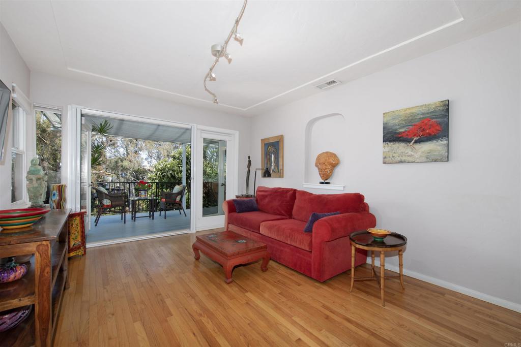 4358 Proctor Place