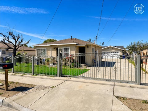 Photo of 9758 Juniper Ave, Fontana, CA 92335 (MLS # IV26152816)