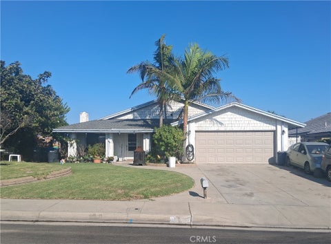 Photo of 12465 CYPRESS Avenue, Chino, CA 91710 (MLS # CV26207210)