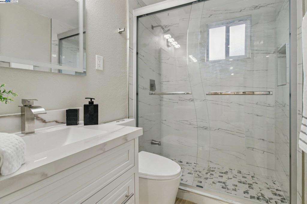 HAYWARD - Residential