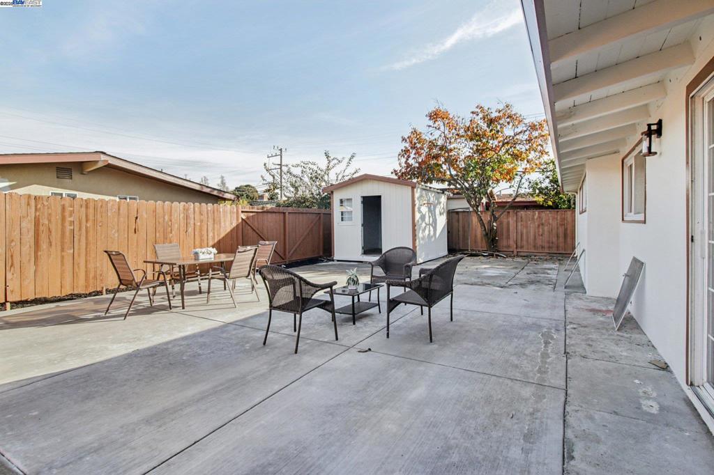 HAYWARD - Residential