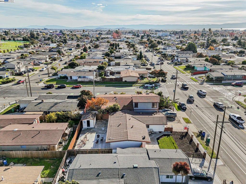 HAYWARD - Residential