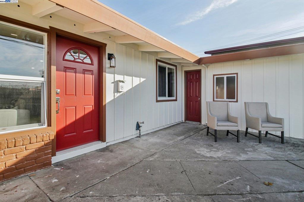 HAYWARD - Residential