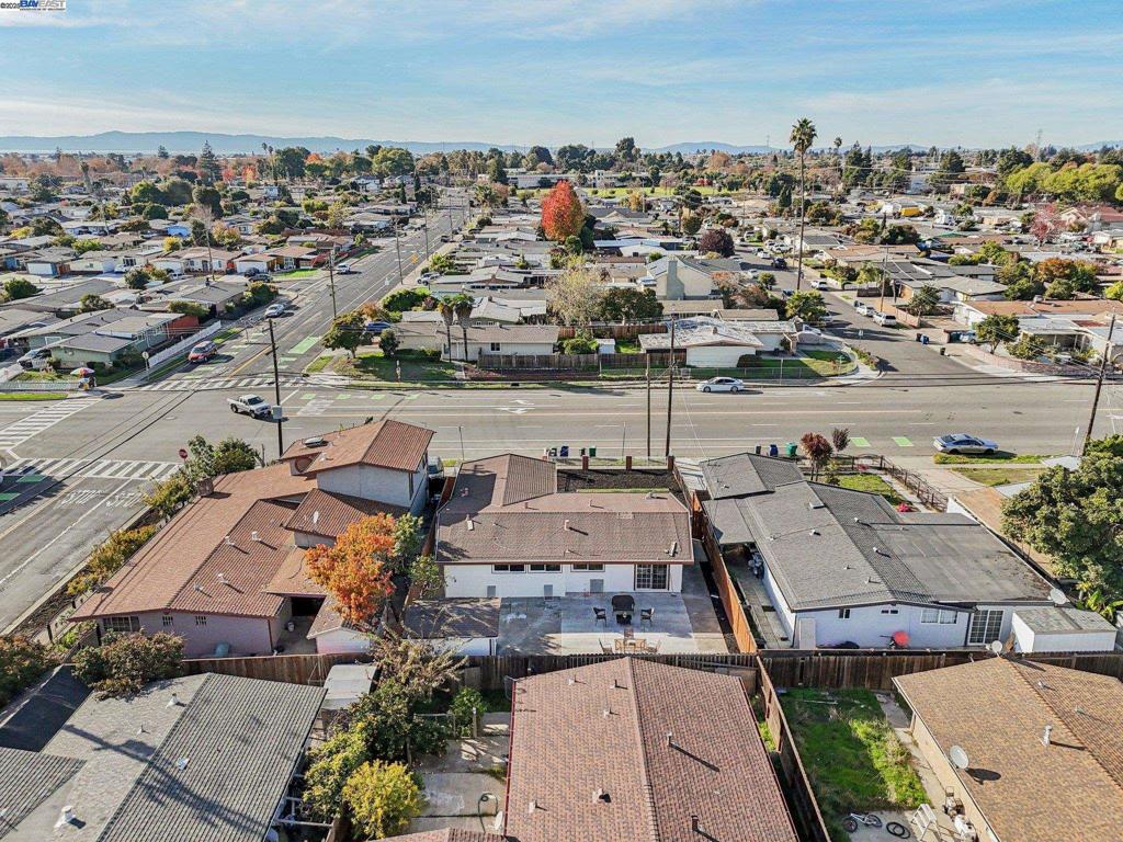 HAYWARD - Residential