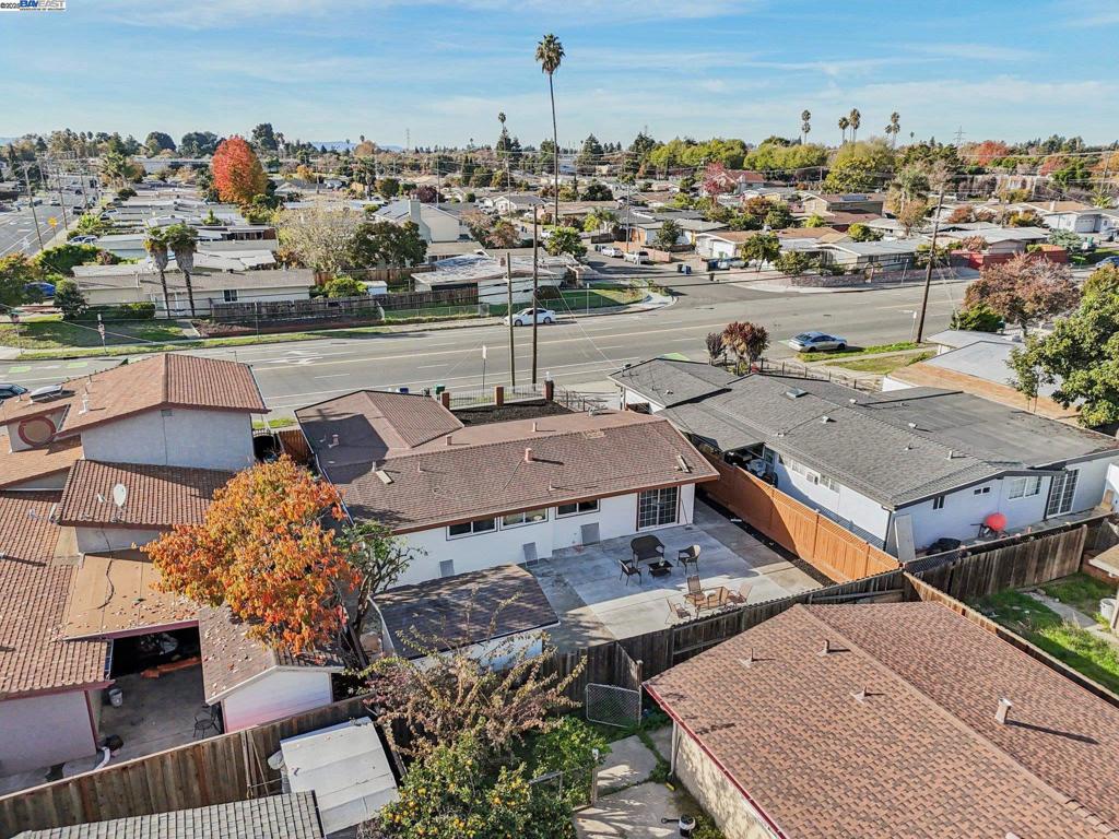 HAYWARD - Residential