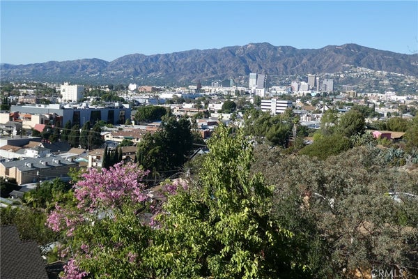 404 416 MISSION ROAD, GLENDALE, CA 91205 - Image ba495b2fff1ea2c8d397de584d163adc/20474305