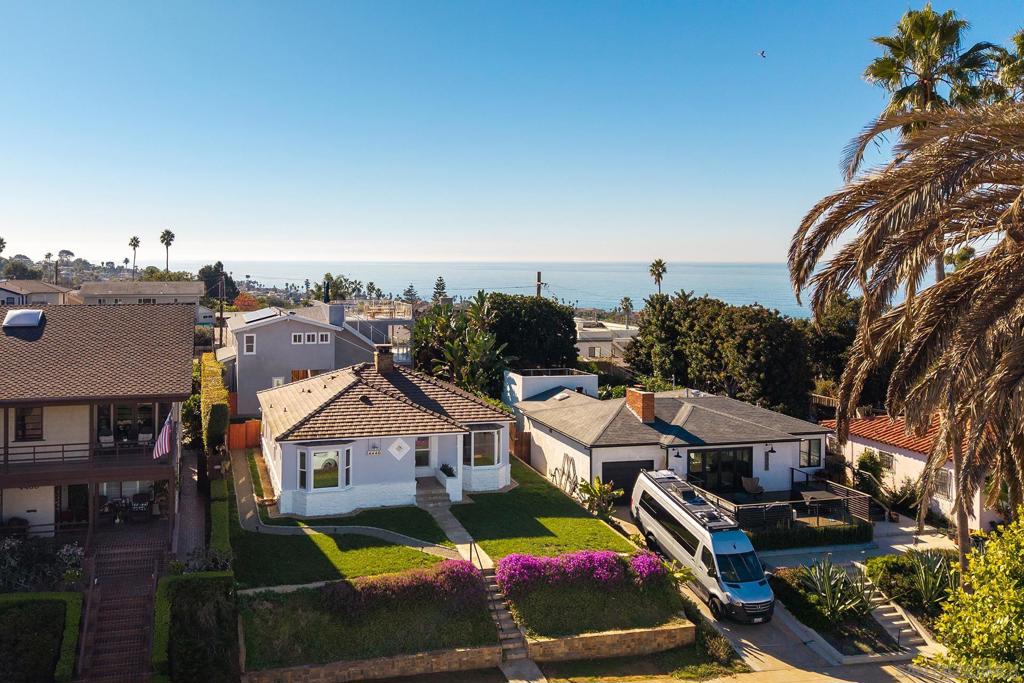 Ocean Beach - Residential Income