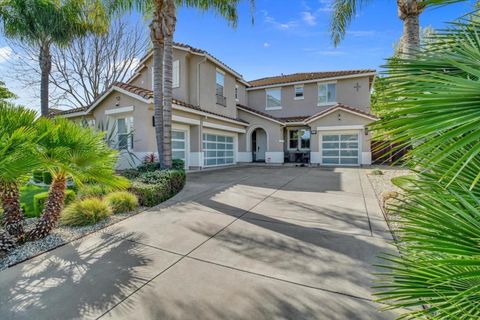 Photo of 1684 Edera Place, Brentwood, CA 94513 (MLS # ML82040977)