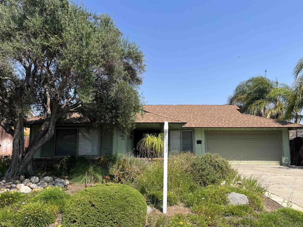 Welcome to 13343 Tarascan Drive, where picturesque hilltop views and peaceful surroundings create the perfect Poway lifestyle. Single level home with open kitchen floorpan and central fireplace. Backyard perfect for barbecues and entertaining while enjoying the open views.
