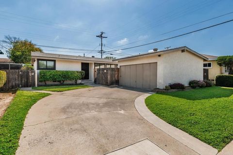 Tiny photo for 6889 Glenroy Street, San Diego, CA 92120 (MLS # NDP2602173)