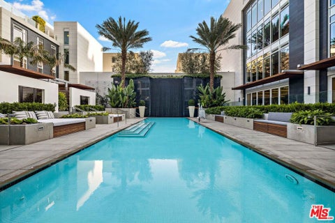 Photo of 9000 W 3rd Street #304, Los Angeles, CA 90048 (MLS # 26895551)