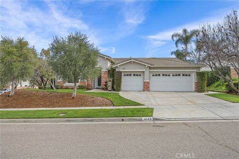 4149 Chanticleer Corona CA 92883