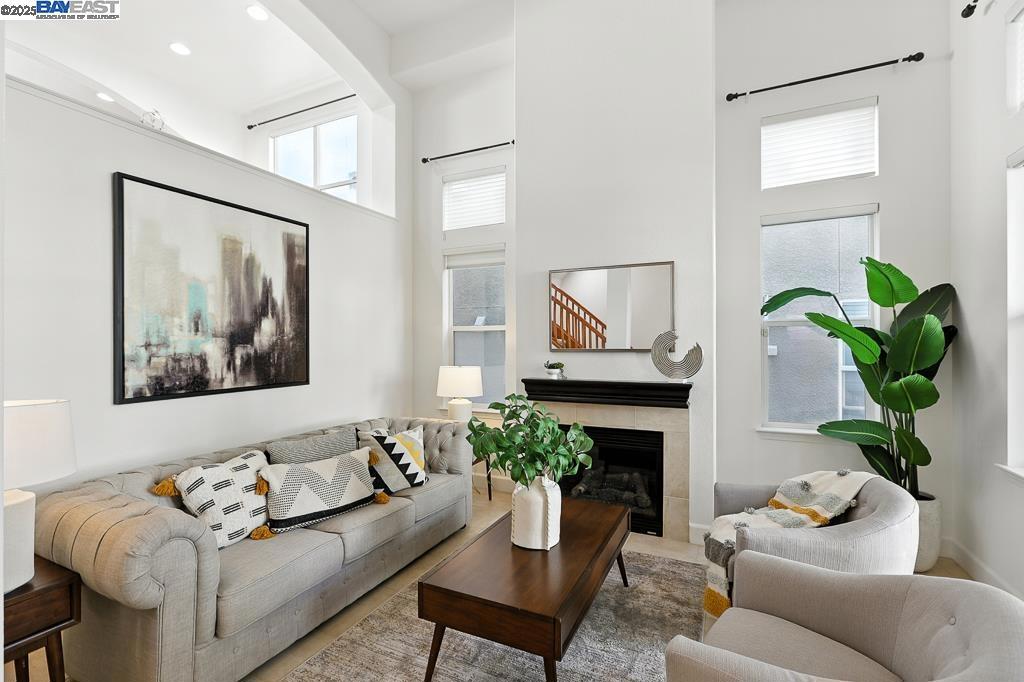 CUPERTINO - Residential